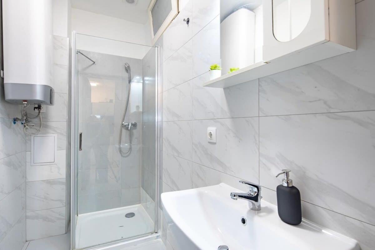 Central Room For Solo Traveller 부다페스트 외부 사진